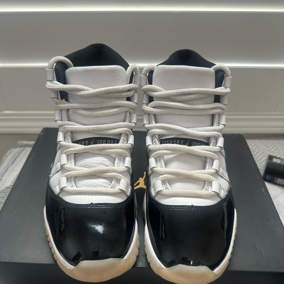 Jordan 11 graditute